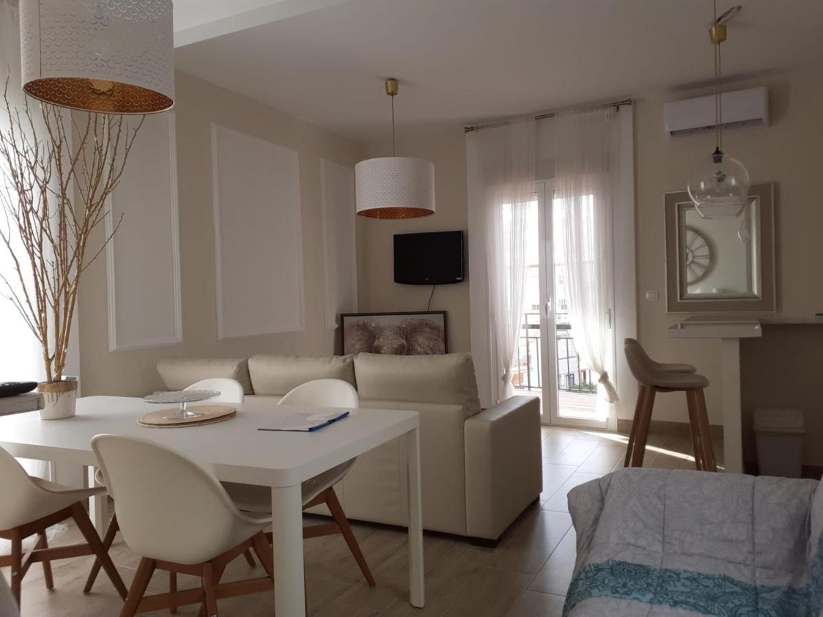 Appartement La Casa De Leon Xiii.terraza Privada. Parejas *